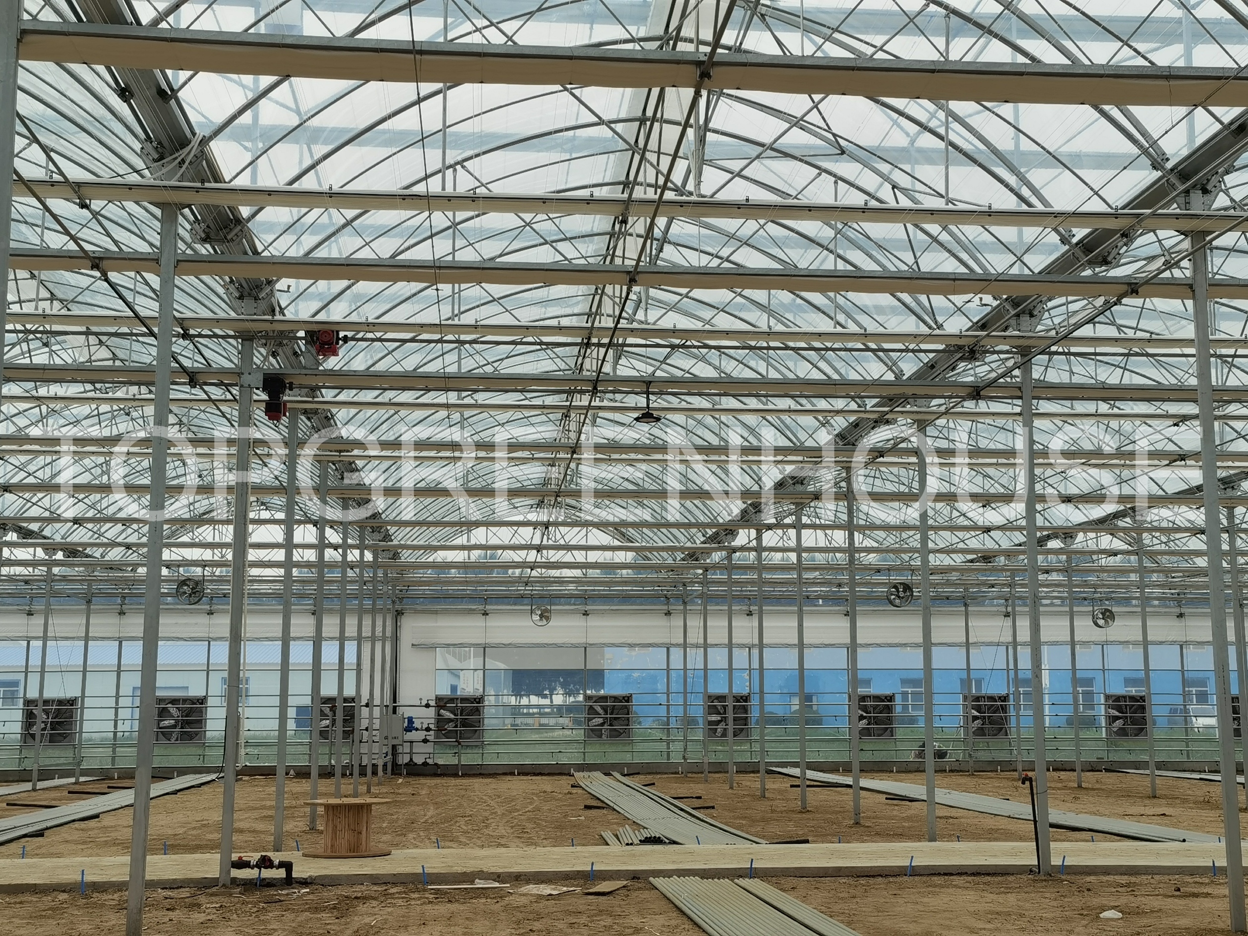 Commercial Plastic Greenhouse